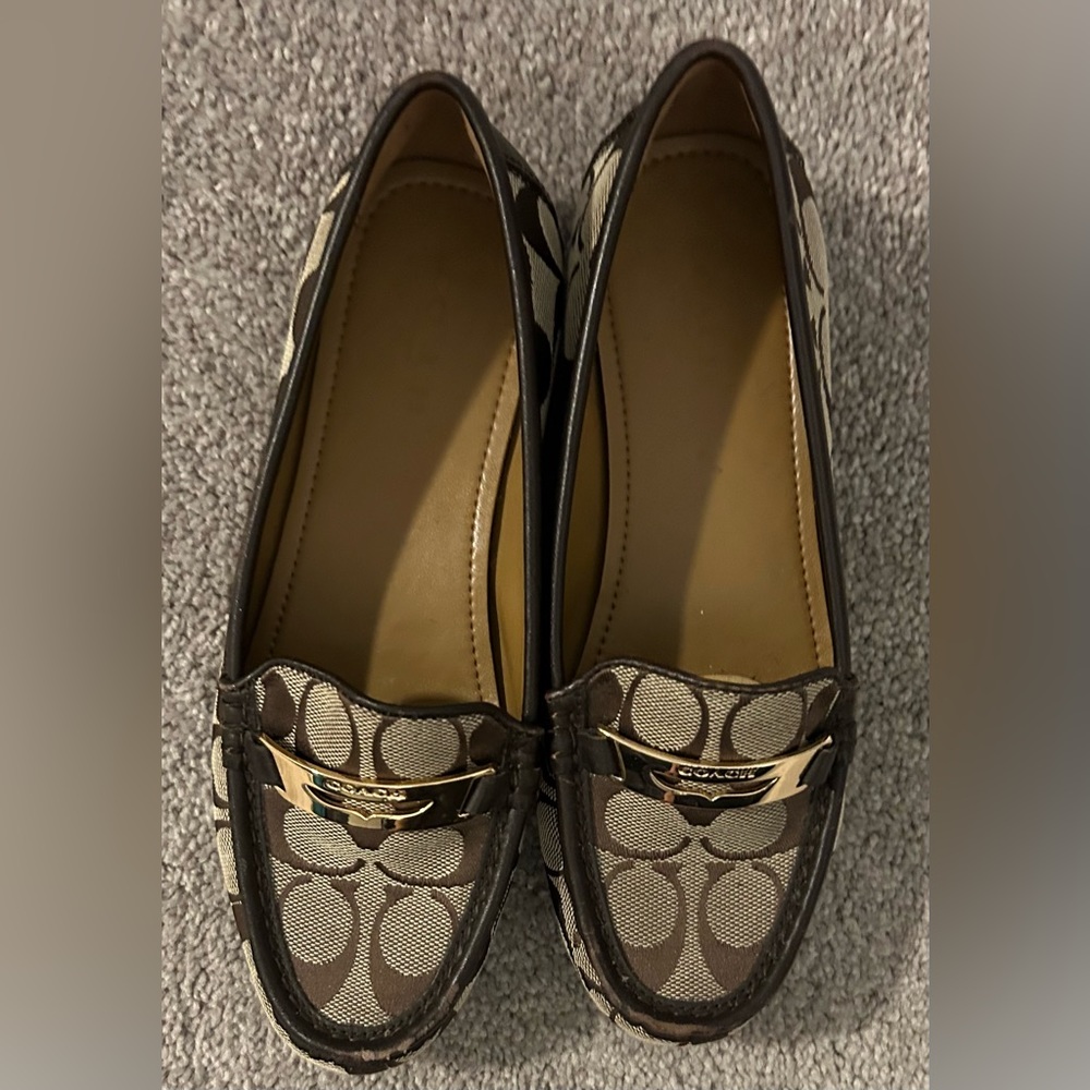 Women Shoes - Coach Loafers (worn once)
